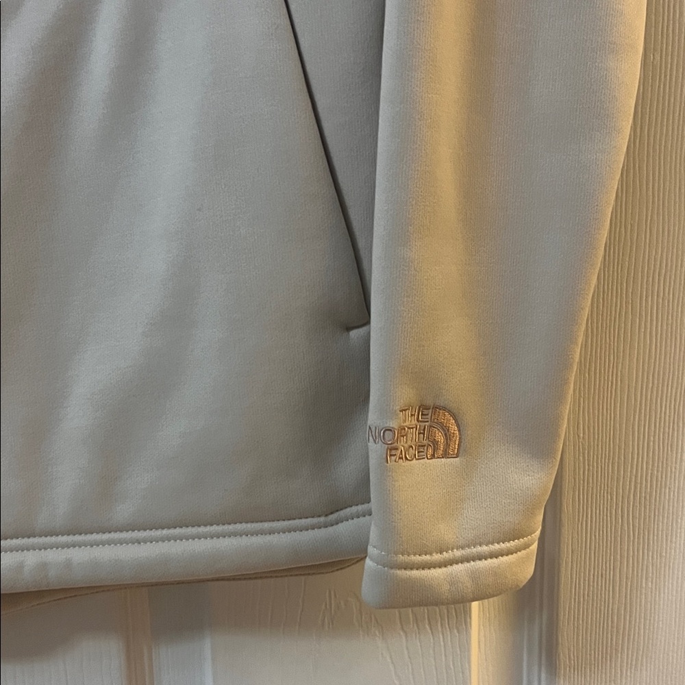 The North Face Light Gray Pullover - image 3